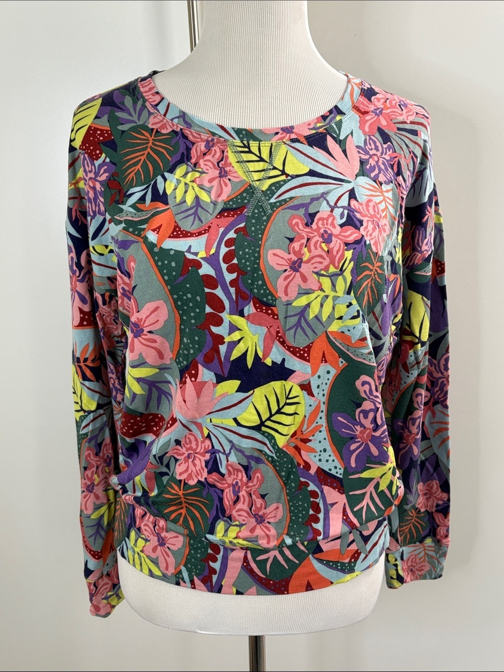 CAbi Multicolor Floral Crewneck Sweatshirt - Pink, Green & Purple S | Style 5962